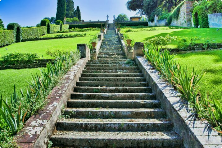 Steps at Villa Bardini