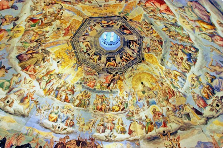 Fresco del Juicio Final en el interior de la cúpula