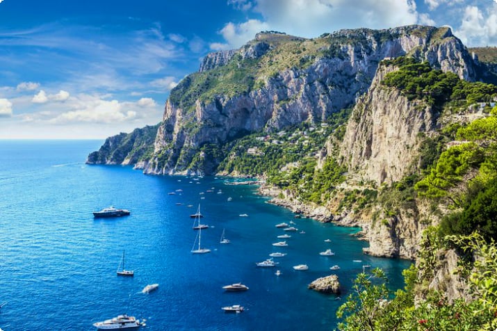 Из Неаполя на Капри: 2 лучших способа добраться