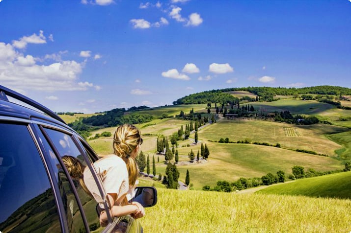 Nyter utsikten i Toscana