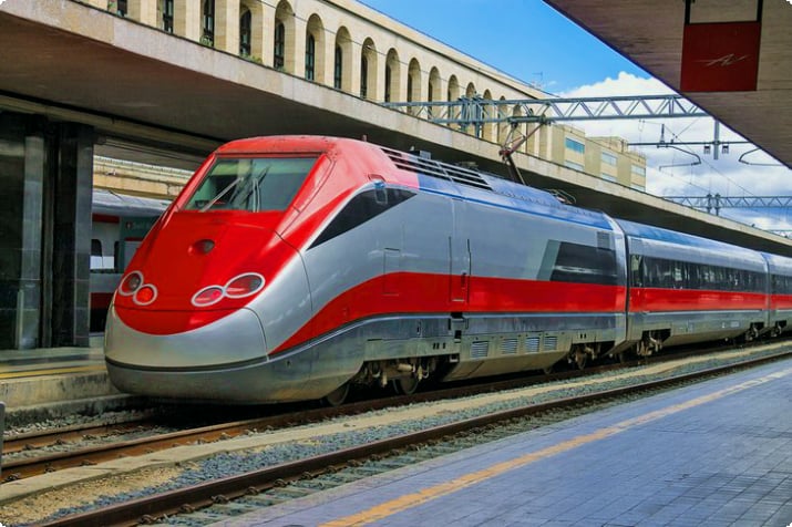 Скоростной поезд в Италии