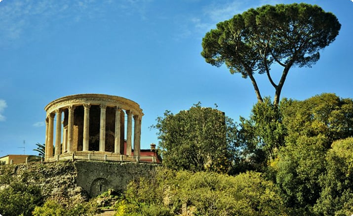 Tempio di Vesta (Vesta Tapınağı)