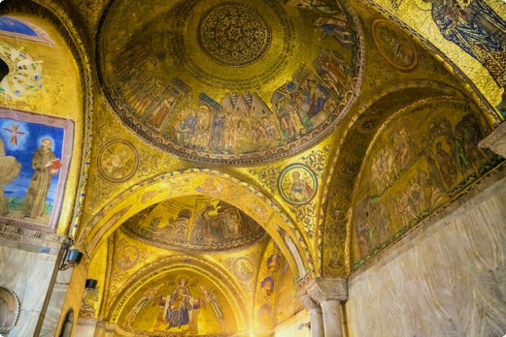 Мозаики собора Святого Марка Базилика