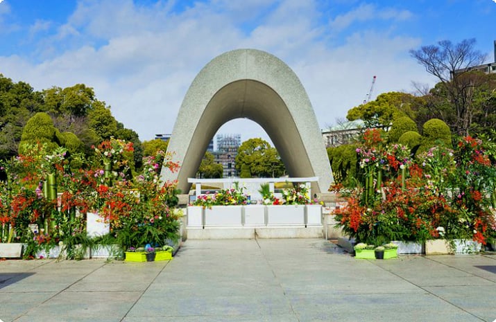 12 parhaiten arvioitua matkailukohdetta Hiroshimassa