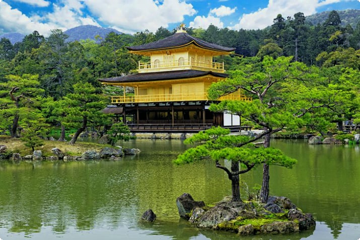 Kinkaku-ji: Kultainen paviljonki