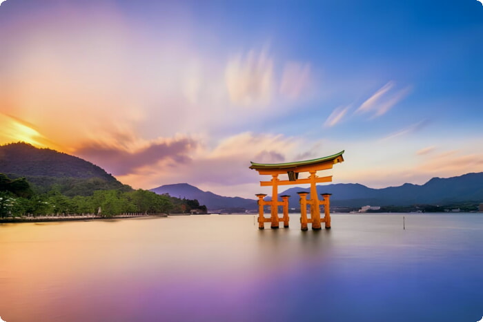 Santuario de Itsukushima, Isla del Santuario de Miyajima