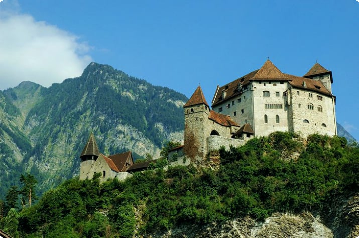14 самых популярных туристических достопримечательностей в Лихтенштейне