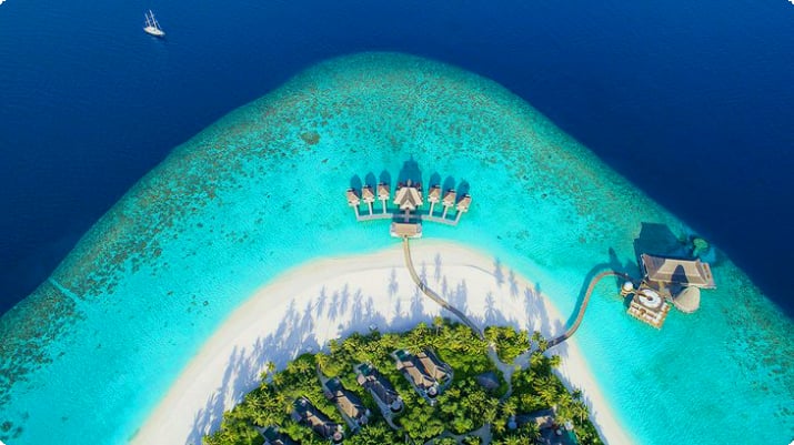 Источник фото: Anantara Kihavah Maldives Villas