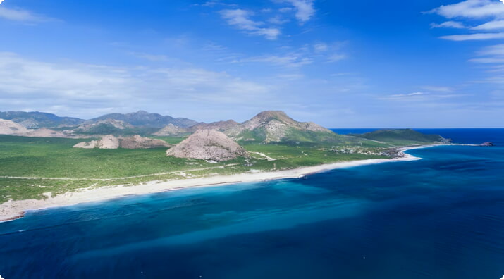 Luftaufnahme des Meeresnationalparks Cabo Pulmo