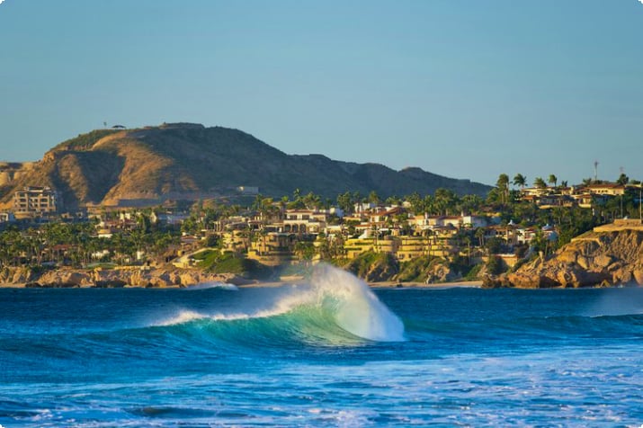 Surfen Sie am Ostkap von Baja