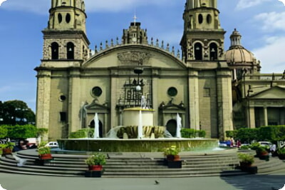 15 erstklassige Touristenattraktionen in Guadalajara