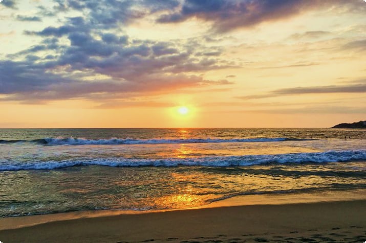 Playa Zicatela bei Sonnenuntergang