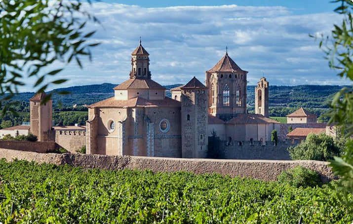 Настоящий монастырь Санта-Мария-де-Поблет