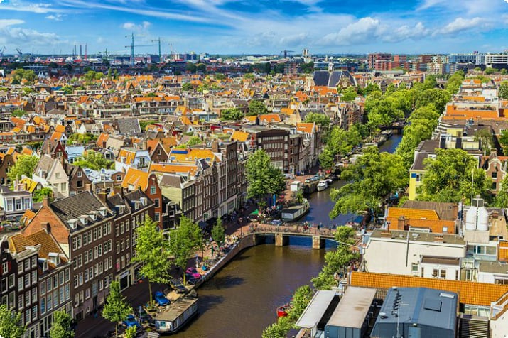 Вид на Амстердам