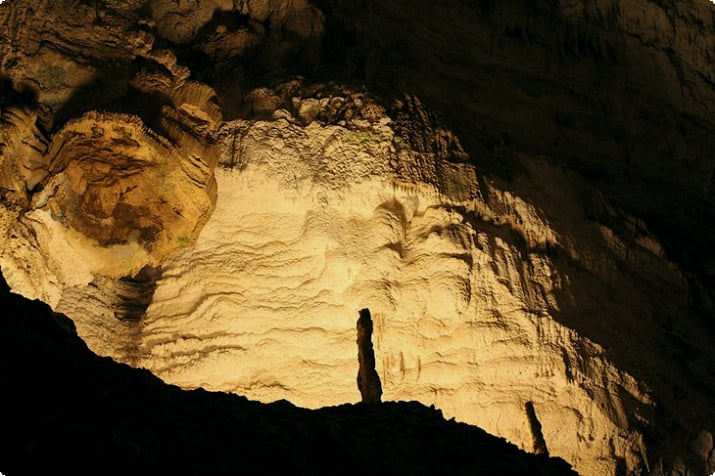 Пещеры Вайтомо
