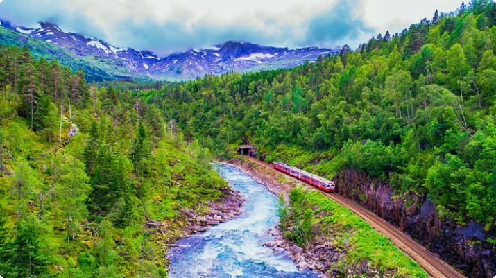 Железнодорожные маршруты в Норвегии