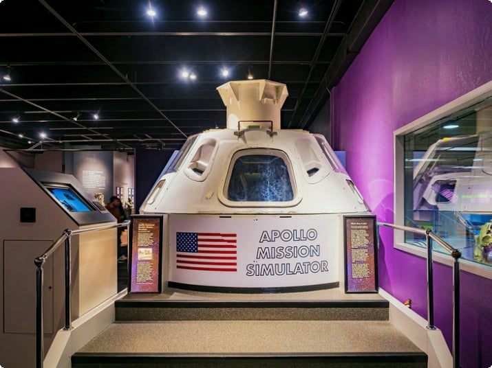Mercury Capsule Simulator no Science Museum Oklahoma