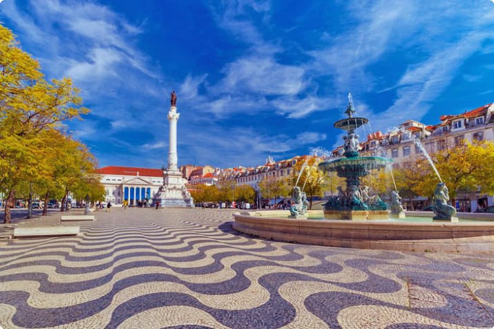 Площадь Россио в Лиссабоне