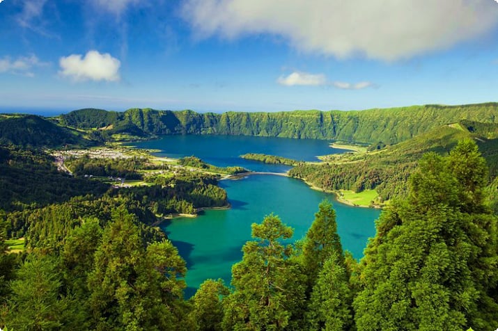 9 Top-Touristenattraktionen in Ponta Delgada & einfache Tagesausflüge