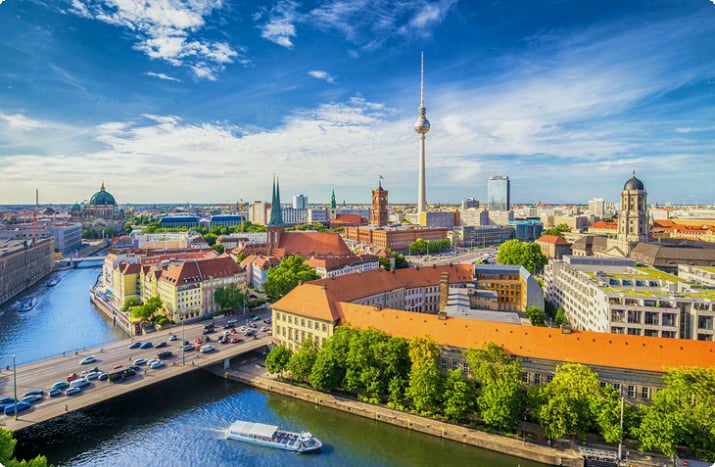 Prahasta Berliiniin: 5 parasta tapaa päästä sinne