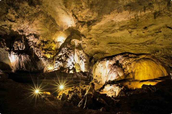 Пещеры Рио-Камуи (Парк Кавернас-дель-Рио-Камуй)