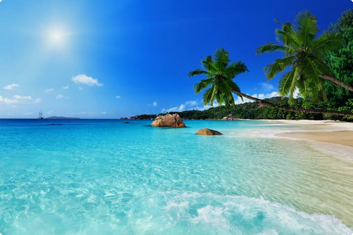 18 самых популярных туристических достопримечательностей на Сейшельских островах