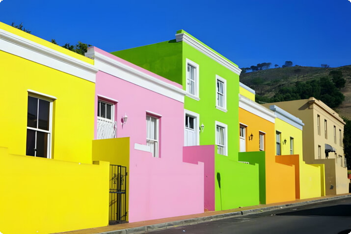 Jaskrawo kolorowe domy w Bo-Kaap