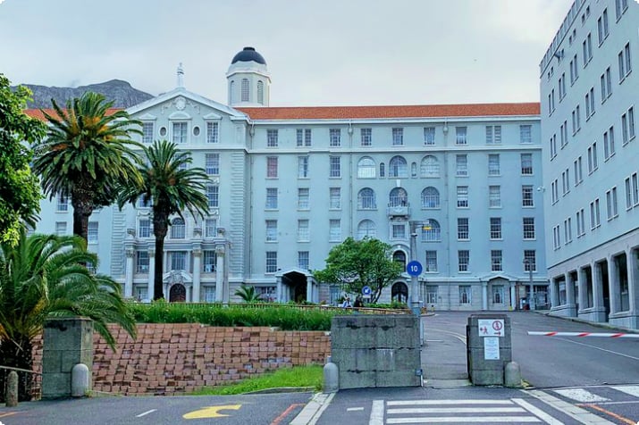 Больница Гроот Шур, в которой находится музей Сердце Кейптауна