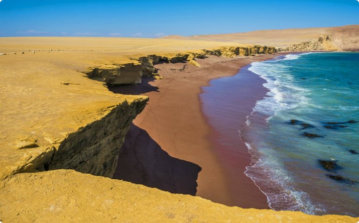 Playa Roja, Pérou