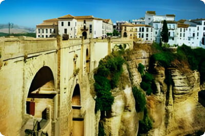 11 самых популярных туристических достопримечательностей Андалусии