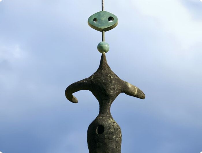 Скульптура Хоана Миро в Фонде Миро