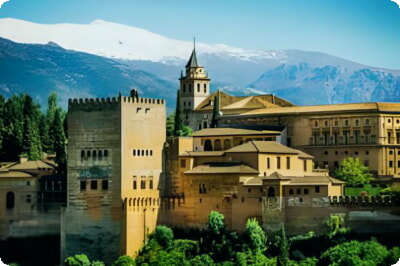 12 parhaiten arvioitua nähtävyyttä Granadassa