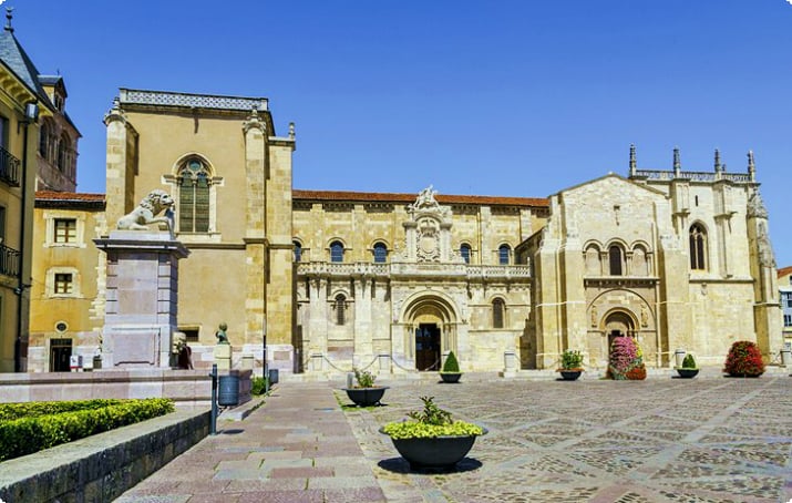Collegiale Kerk van Sint Isidorus, León Spanje