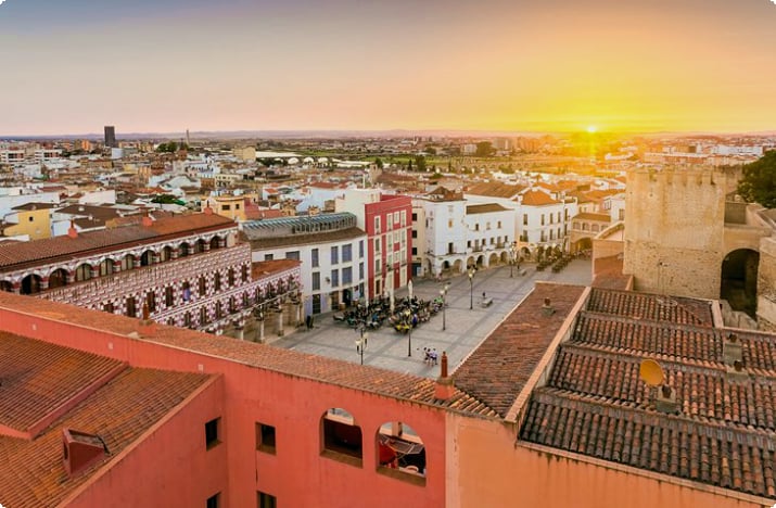 Auringonlasku Badajozissa, Espanjassa