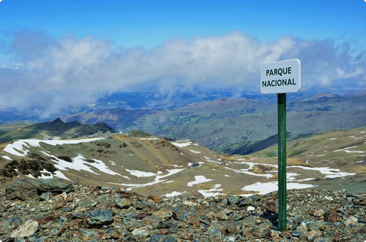 Pico de Veleta'ya Giden Yol