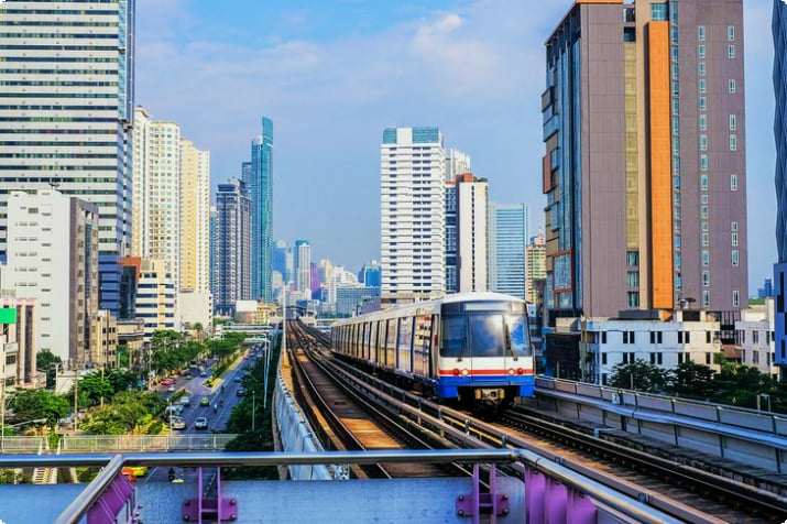 Skytrain в Бангкоке
