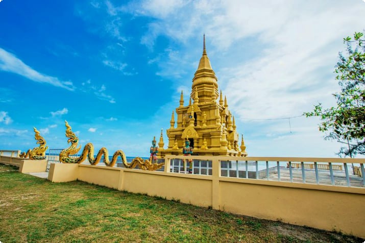 Wat Phra Chedi Laem