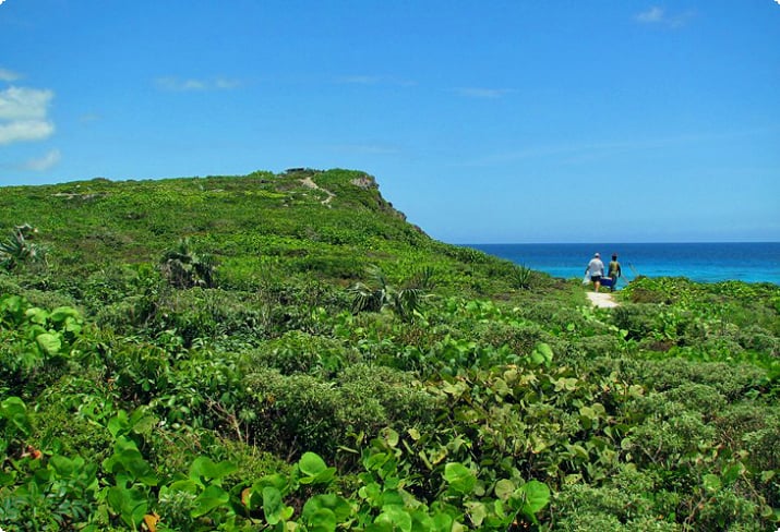 Crossing Place Trail Hike, Middle Caicos