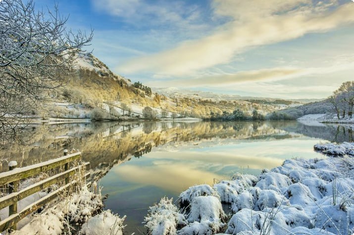 Зимнее утро в Райдале в Озерном крае Англии