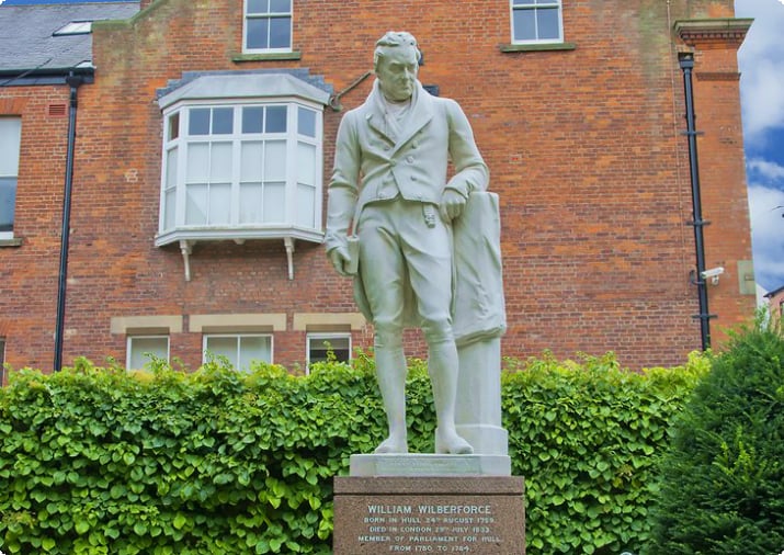 Staty of William Wilberforce at Wilberforce House